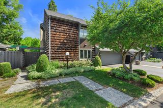 36 Stonewood COURT #36, Wind Point, WI 53402