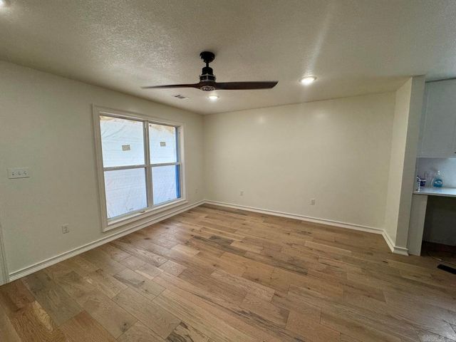 24 Kere, Cherokee Village, AR 72529