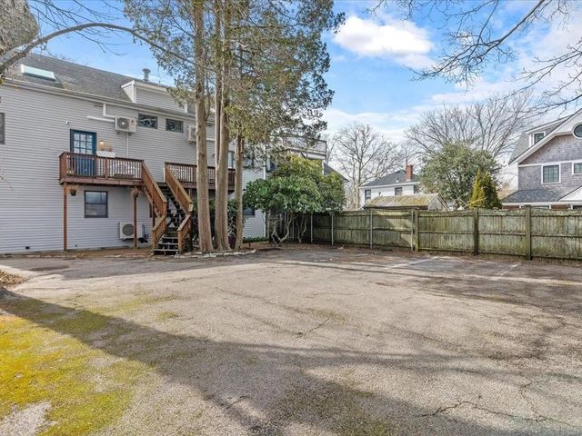 24 Perry Street C, Newport, RI 02840