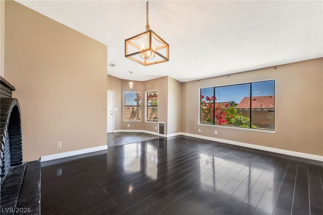 160 Drifting Sand Court, Henderson, NV 89074