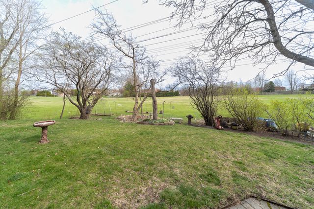 1201 N Scarlet Court, Addison, IL 60101