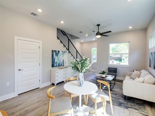 6111 Carnation TER 1, Austin, TX 78741