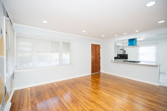 16221 Hermitage Avenue, Markham, IL 60428