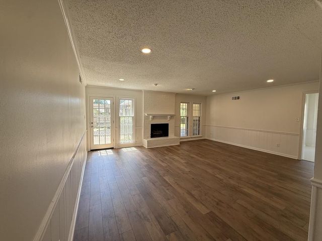 1931 WINE LEAF DR, Germantown, TN 38139