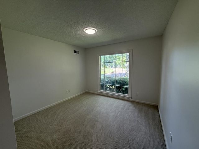 1931 WINE LEAF DR, Germantown, TN 38139