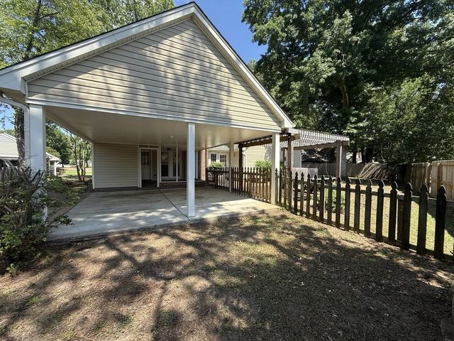1931 WINE LEAF DR, Germantown, TN 38139