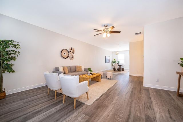 10061 TOWN LAKE DRIVE, Orlando, FL 32832