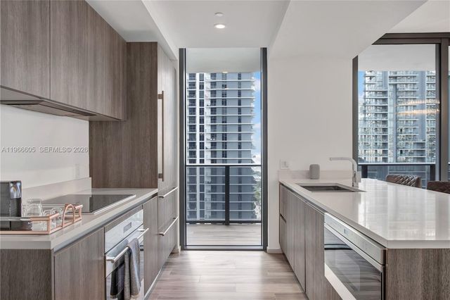 801 S Miami Ave 2209, Miami, FL 33130