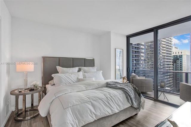 801 S Miami Ave 2209, Miami, FL 33130