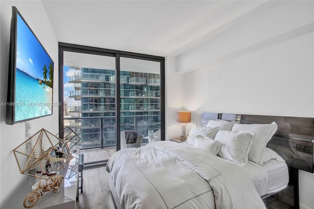 801 S Miami Ave 2209, Miami, FL 33130