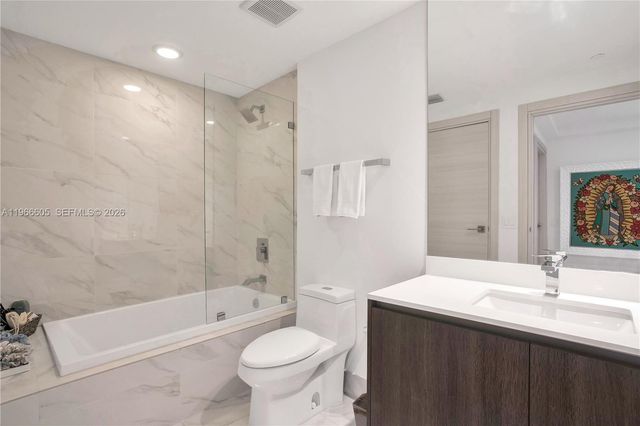 801 S Miami Ave 2209, Miami, FL 33130