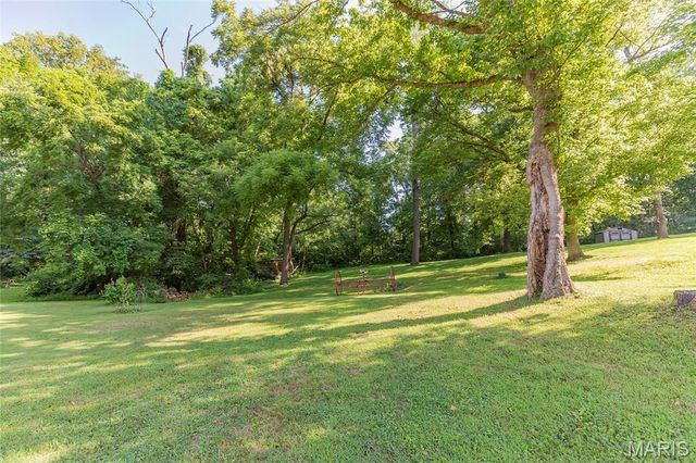 1209 Woodcrest Lane, Hazelwood, MO 63042