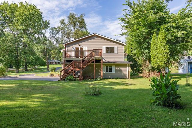 1209 Woodcrest Lane, Hazelwood, MO 63042