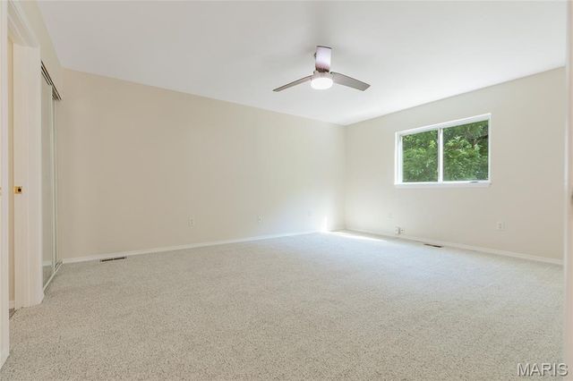 1209 Woodcrest Lane, Hazelwood, MO 63042