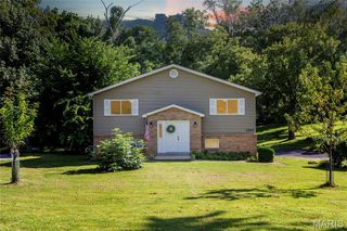 1209 Woodcrest Lane, Hazelwood, MO 63042