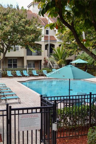 5840 W Sample Rd 305, Coral Springs, FL 33067