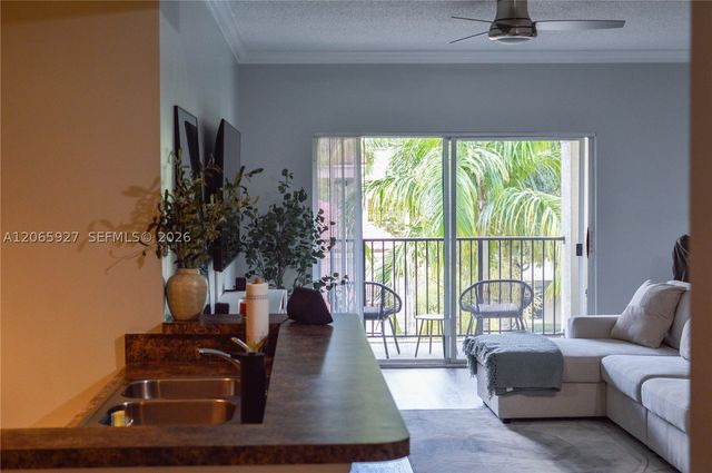 5840 W Sample Rd 305, Coral Springs, FL 33067
