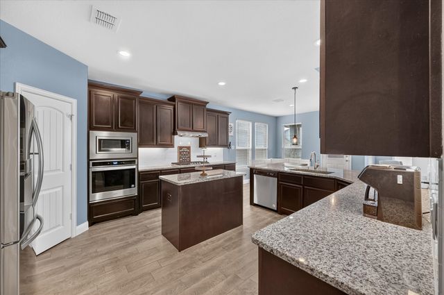 5617 Mountain Island Drive, Fort Worth, TX 76179