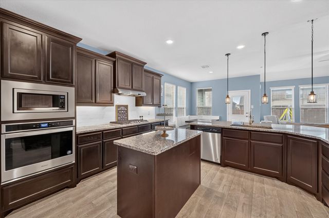 5617 Mountain Island Drive, Fort Worth, TX 76179