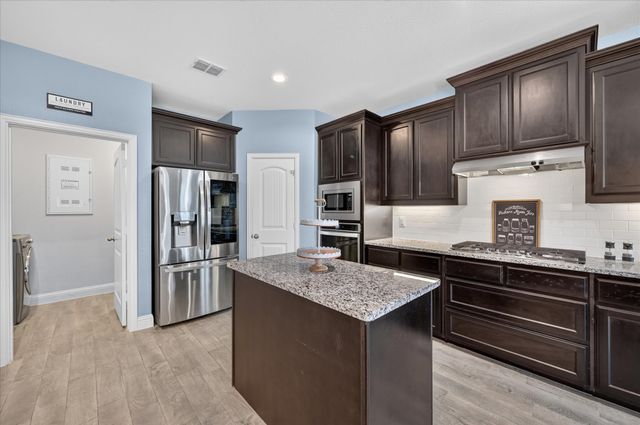 5617 Mountain Island Drive, Fort Worth, TX 76179