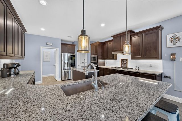 5617 Mountain Island Drive, Fort Worth, TX 76179