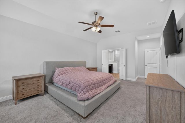 5617 Mountain Island Drive, Fort Worth, TX 76179