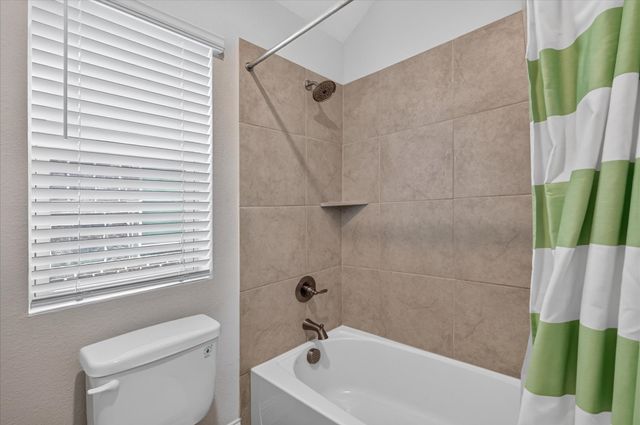 5617 Mountain Island Drive, Fort Worth, TX 76179