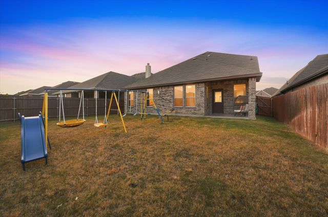 5617 Mountain Island Drive, Fort Worth, TX 76179