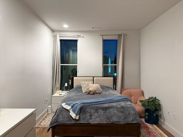 566 Columbus Ave 404, Boston, MA 02118