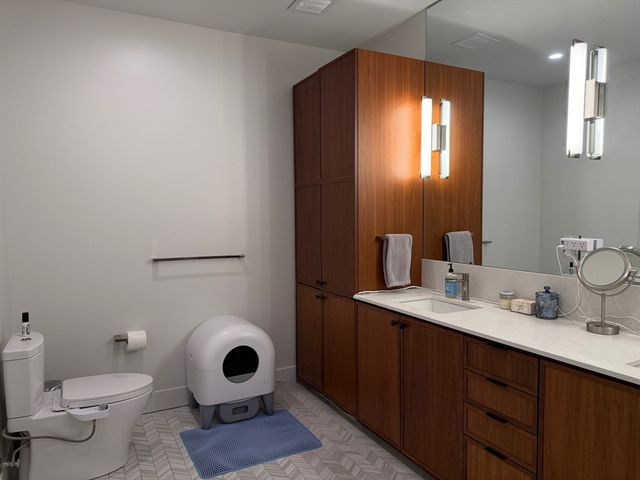 566 Columbus Ave 404, Boston, MA 02118