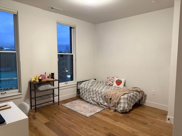 566 Columbus Ave 404, Boston, MA 02118