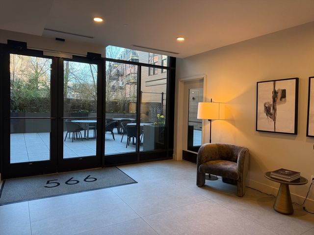 566 Columbus Ave 404, Boston, MA 02118