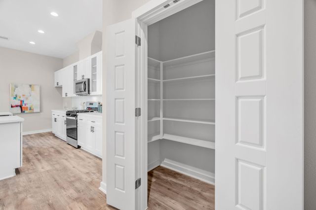 5919 Wheatley Hollow Lane, Houston, TX 77091