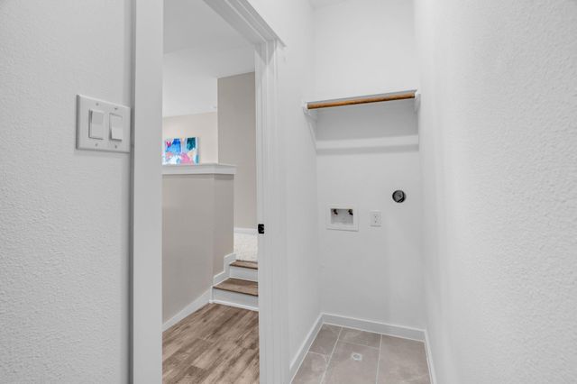 5919 Wheatley Hollow Lane, Houston, TX 77091