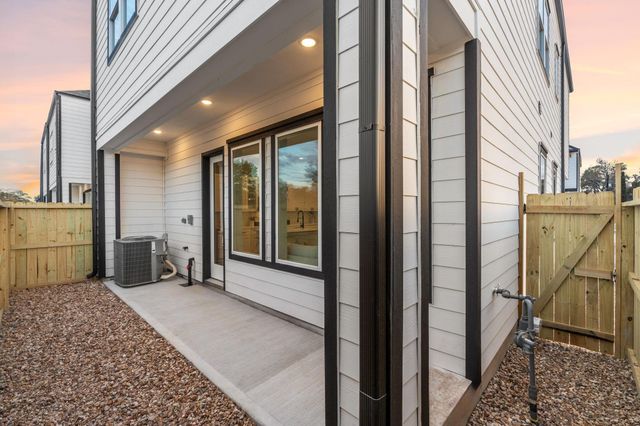 5919 Wheatley Hollow Lane, Houston, TX 77091