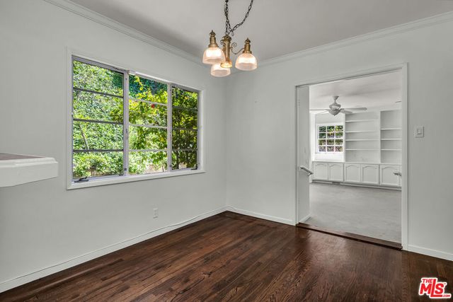 260 N Bundy Drive, Los Angeles, CA 90049