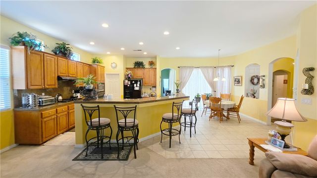 6813 Cobalt, Bakersfield, CA 93313