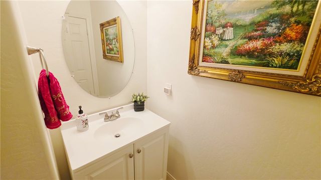 6813 Cobalt, Bakersfield, CA 93313