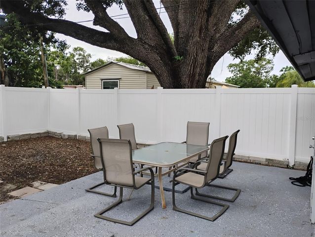 1833 VICEROY LANE, Holiday, FL 34690