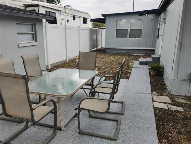1833 VICEROY LANE, Holiday, FL 34690