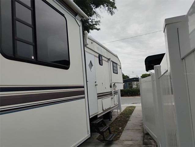 1833 VICEROY LANE, Holiday, FL 34690