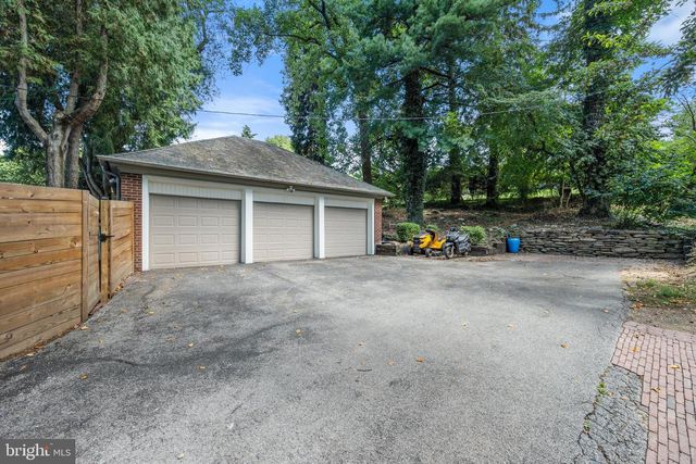 472 COUNTRY CLUB RD, York, PA 17403