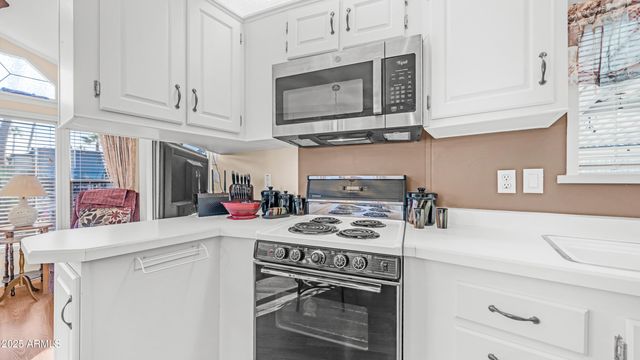 1065 QUARTZ Drive, Apache Junction, AZ 85119