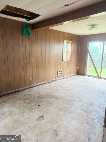 6853 New Dale Road, Rex, GA 30273