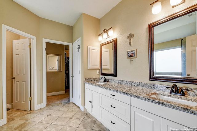 12838 Vidorra Circle Dr, San Antonio, TX 78216