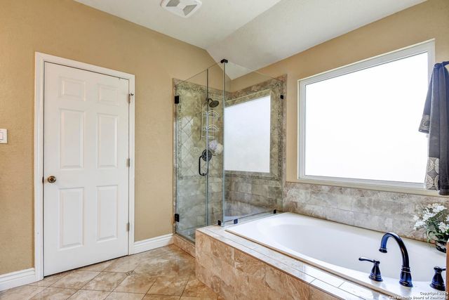 12838 Vidorra Circle Dr, San Antonio, TX 78216