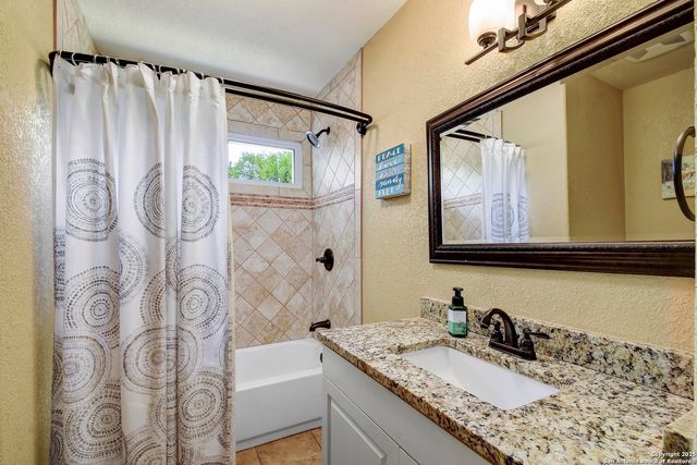 12838 Vidorra Circle Dr, San Antonio, TX 78216
