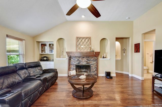 12838 Vidorra Circle Dr, San Antonio, TX 78216