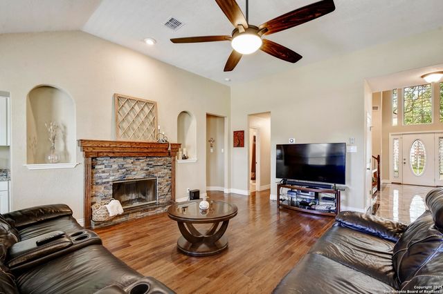 12838 Vidorra Circle Dr, San Antonio, TX 78216
