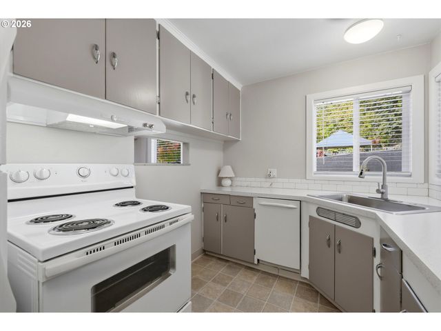 2915 KAUFFMAN Ave, Vancouver, WA 98660